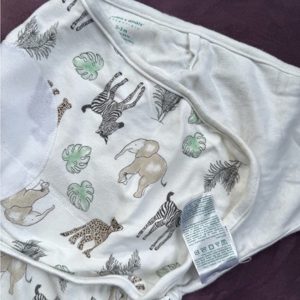 aden + anais essentials swaddle • 0-3m (NWOT) - Picture 4 of 5